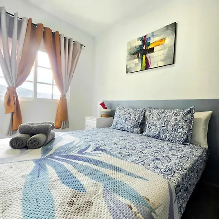 Sunny Holidays Cristianos Los Cristianos (Tenerife)