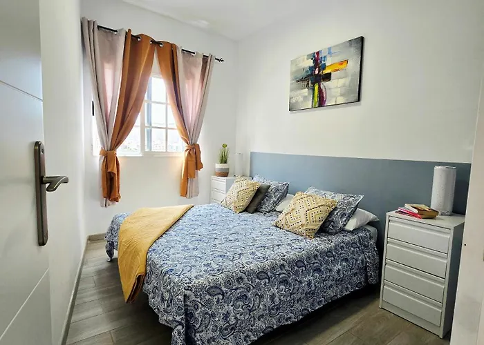 Sunny Holidays Cristianos Apartment