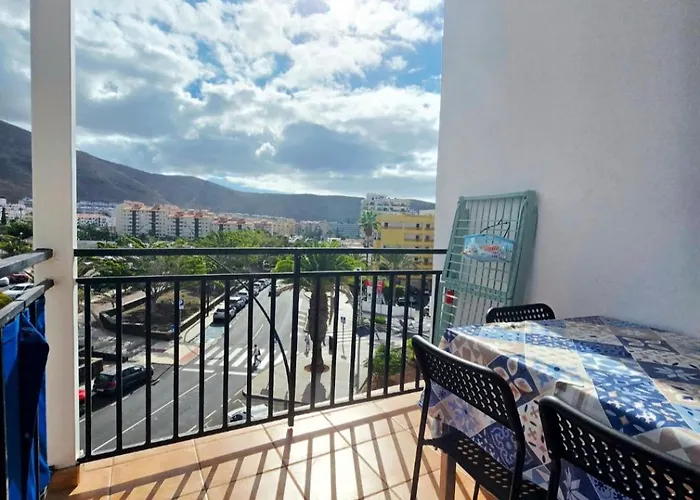 Sunny Holidays Cristianos Apartment